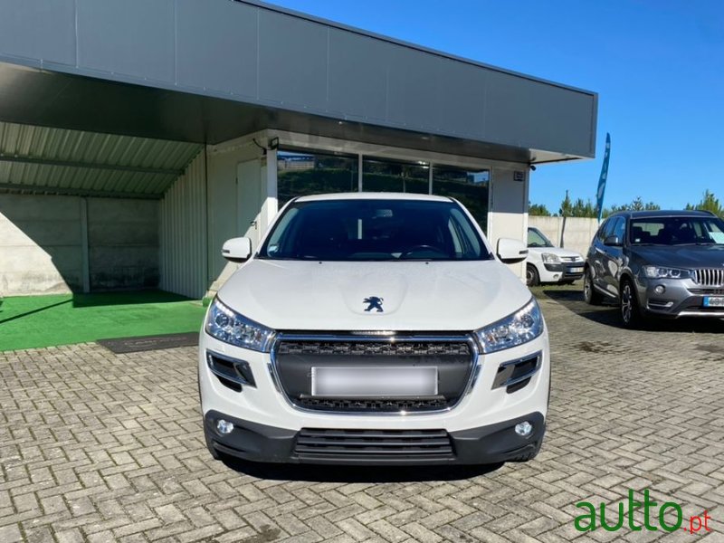 2015' Peugeot 4008 photo #2