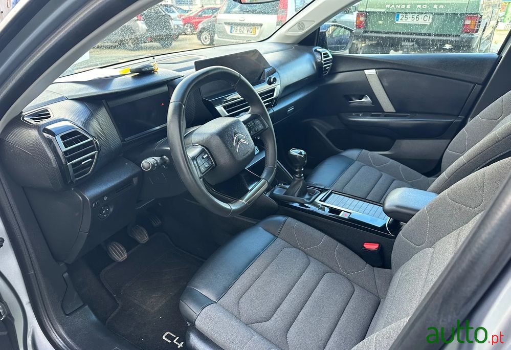 2022' Citroen C4 photo #5