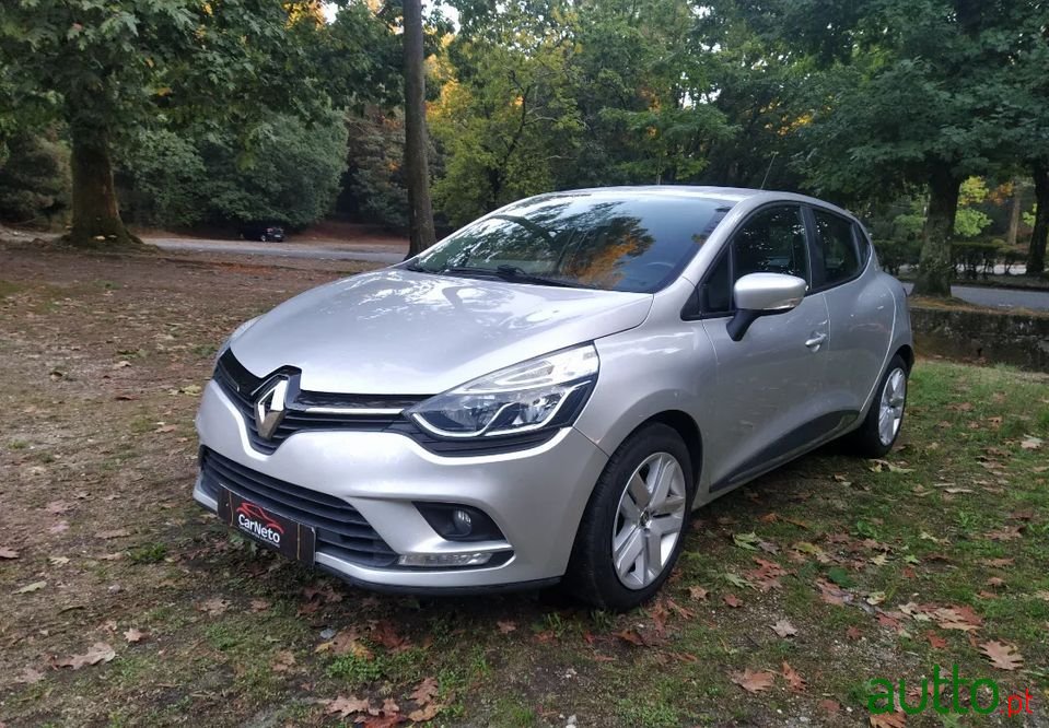 2016' Renault Clio photo #1