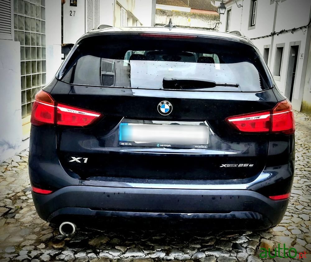 2020' BMW Série X 25 E Xdrive photo #3