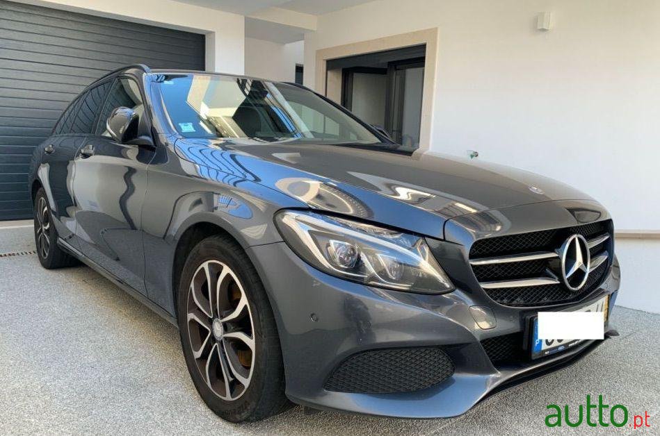 2015' Mercedes-Benz C-200 Bluetec Avantgard Auto photo #2