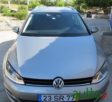 2017' Volkswagen Golf Variant photo #2