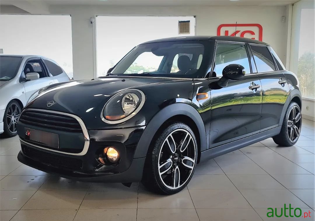 2018' MINI Cooper photo #1