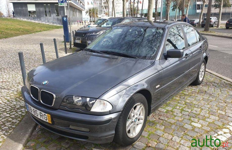 2001' BMW 320 Executive photo #2