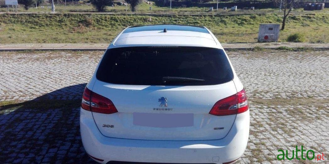 2015' Peugeot 308 Sw photo #3