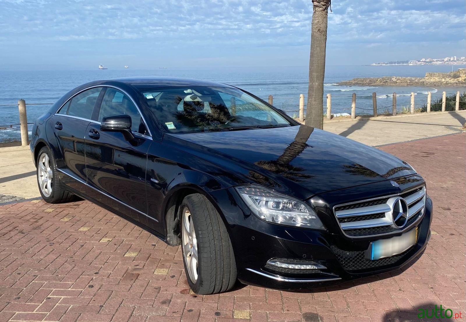 2011' Mercedes-Benz Cls-350 photo #1