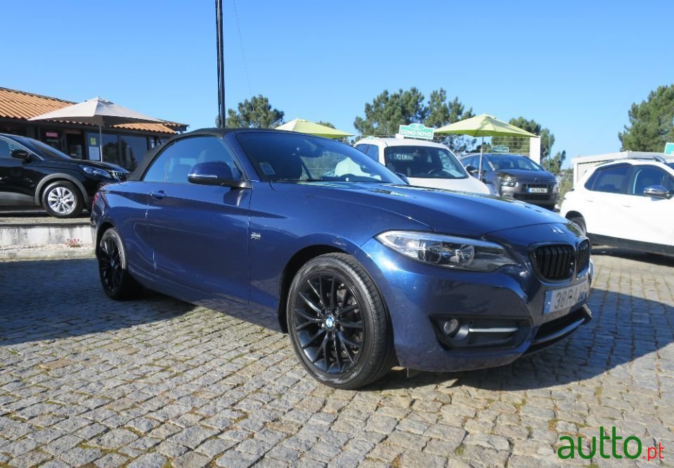 2016' BMW 218 photo #3