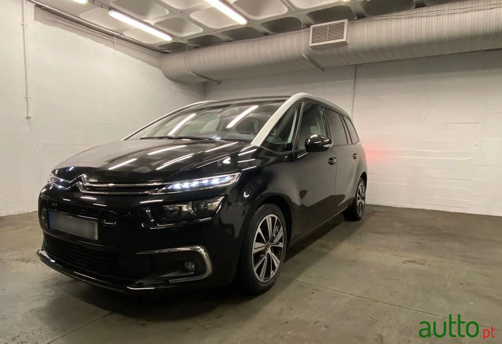 2018' Citroen C4 Grand Picasso photo #2