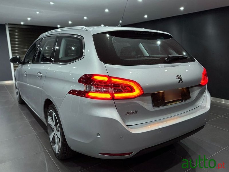 2015' Peugeot 308 Sw photo #6