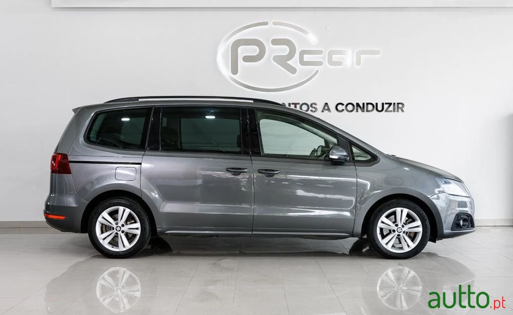 2016' SEAT Alhambra photo #3