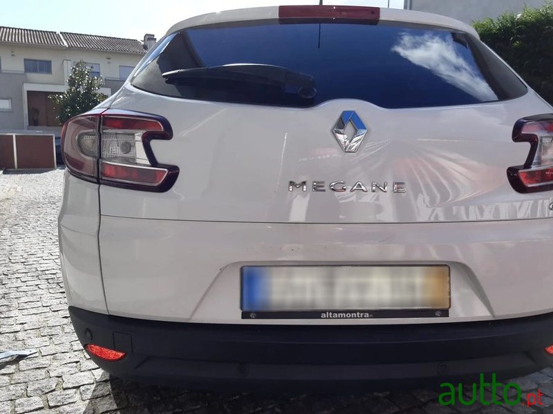 2013' Renault Mégane Sport Tourer photo #3