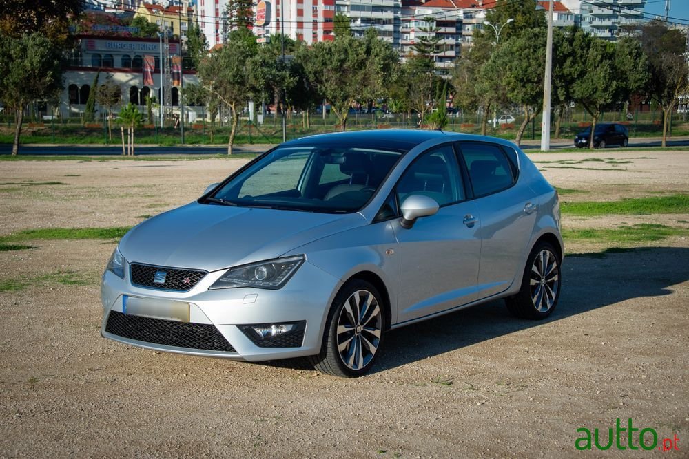 2016' SEAT Ibiza Sc 1.0 Ecotsi Fr photo #2