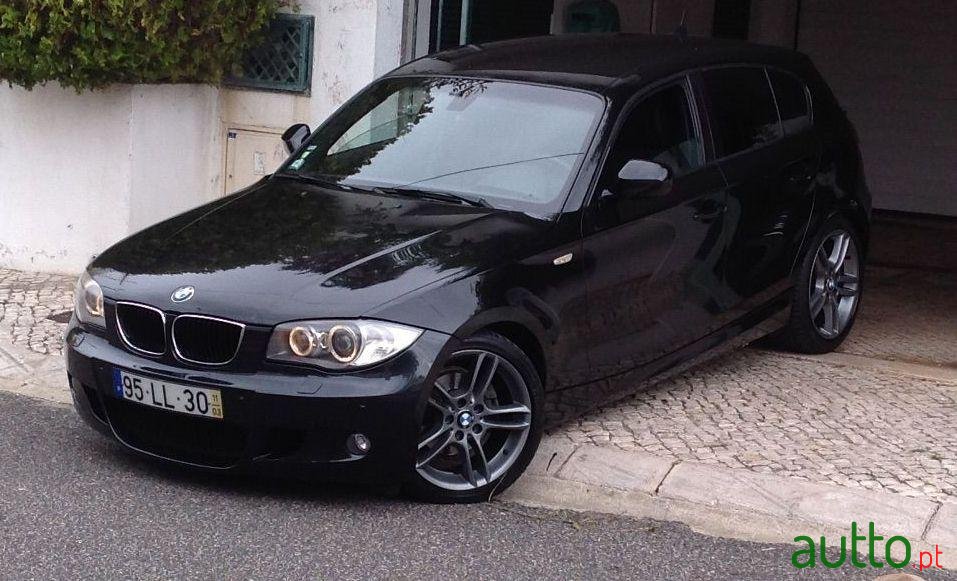 2011' BMW 120 D Nacional M Edition photo #1