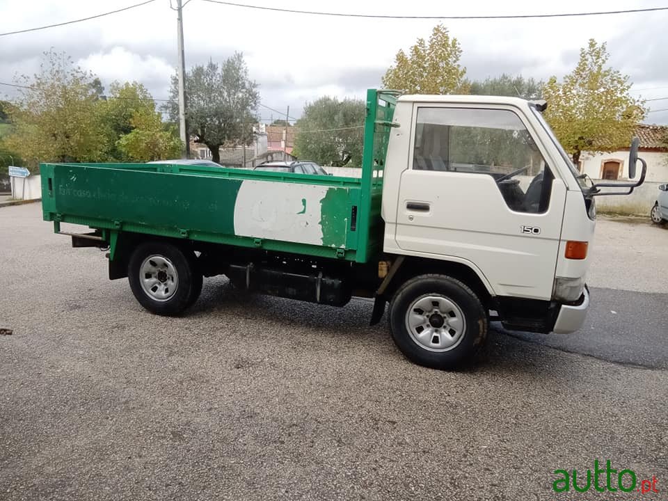 1999' Toyota Dyna photo #3