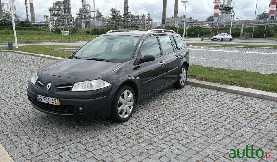 2008' Renault Megane Break photo #3