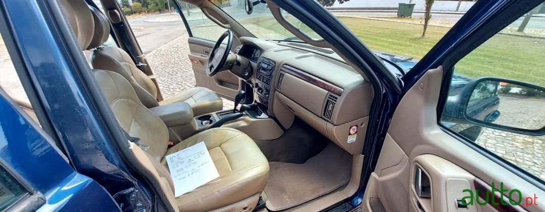 2002' Jeep Grand Cherokee photo #6