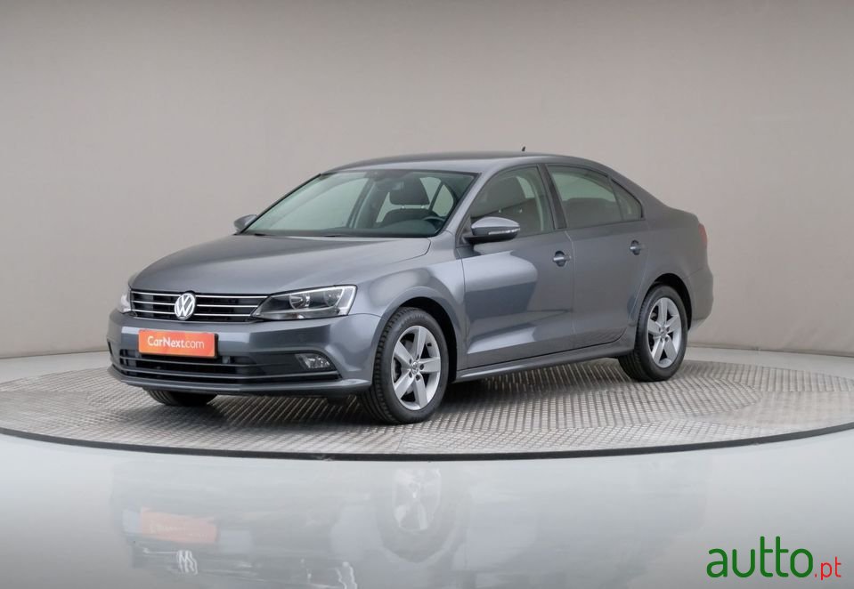 2017' Volkswagen Jetta photo #1