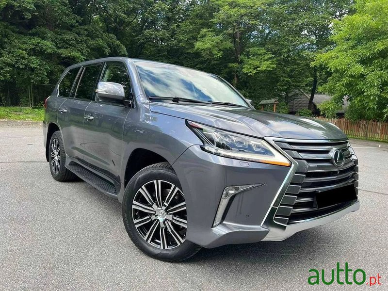 2017' Lexus LX photo #1