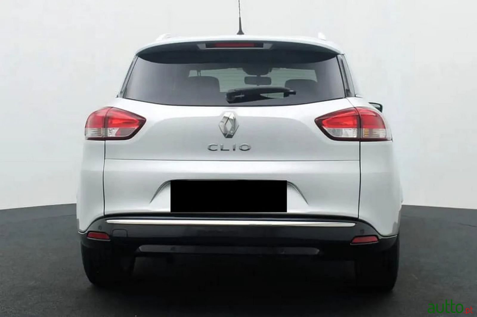 2019' Renault Clio Sport Tourer photo #6