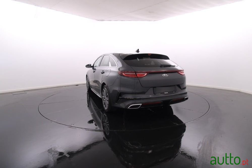 2021' Kia Proceed 1.6 Crdi Gt Line 7Dct photo #5