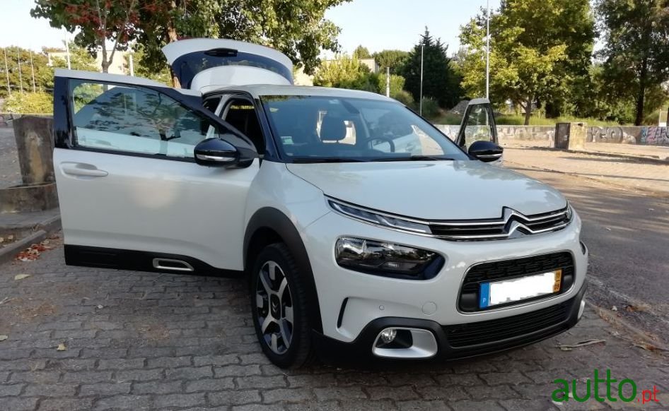 2019' Citroen C4 Cactus photo #1