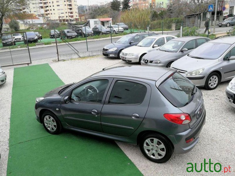 2010' Peugeot 206 Plus 1.1 photo #1