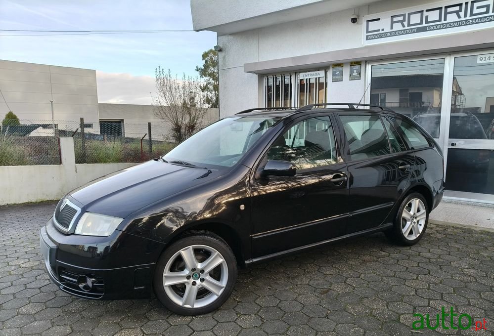 2007' Skoda Fabia Break photo #2