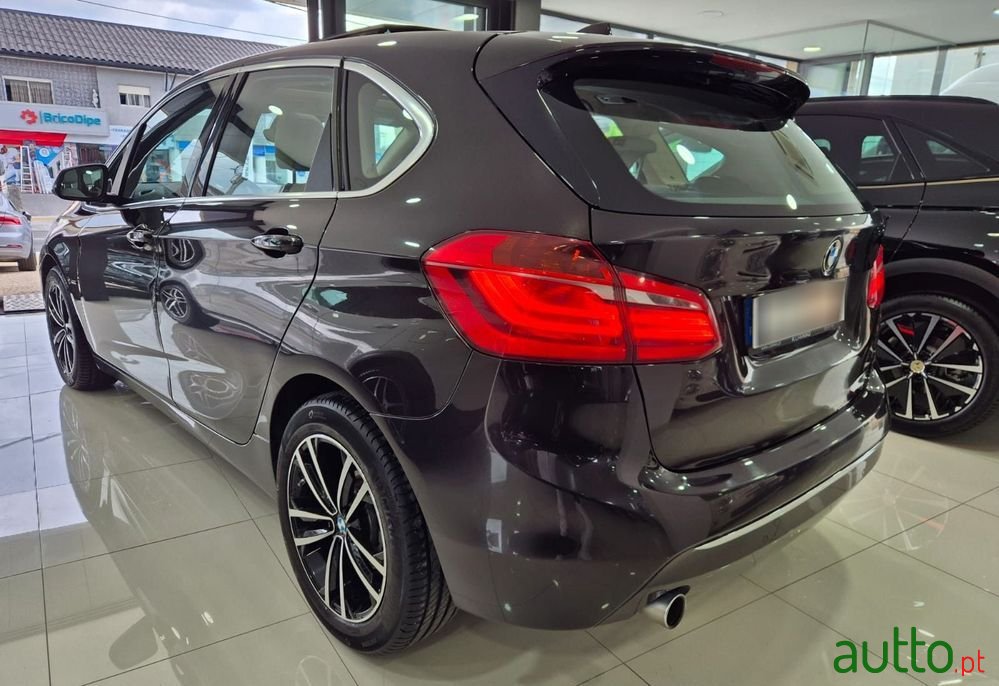 2015' BMW Série 2 D Line Luxury photo #4