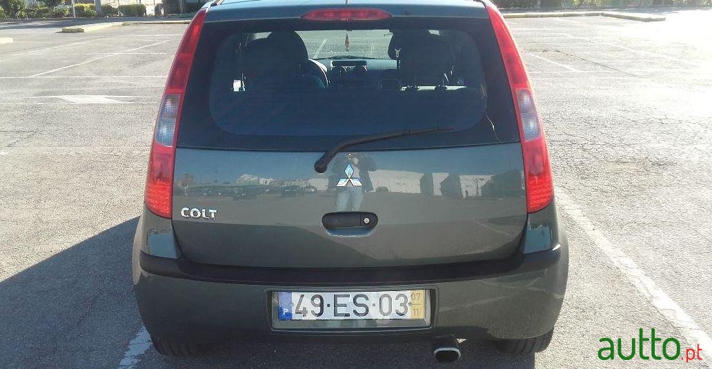 2007' Mitsubishi Colt photo #2