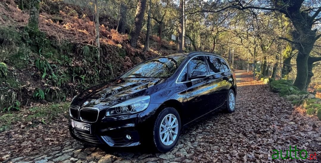 2016' BMW 216 Gran Tourer photo #1