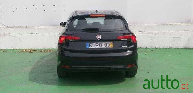 2016' Fiat Tipo photo #1