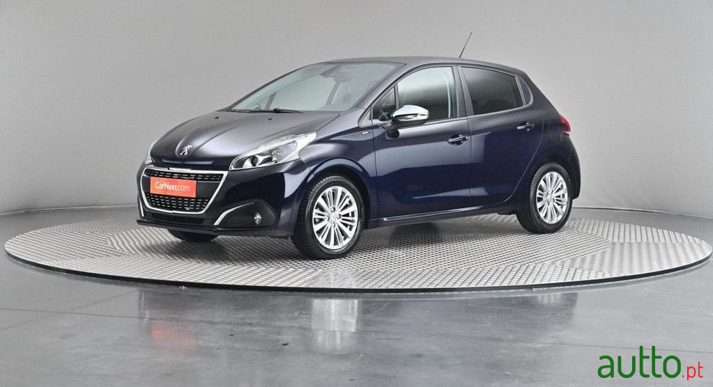 2019' Peugeot 208 photo #1