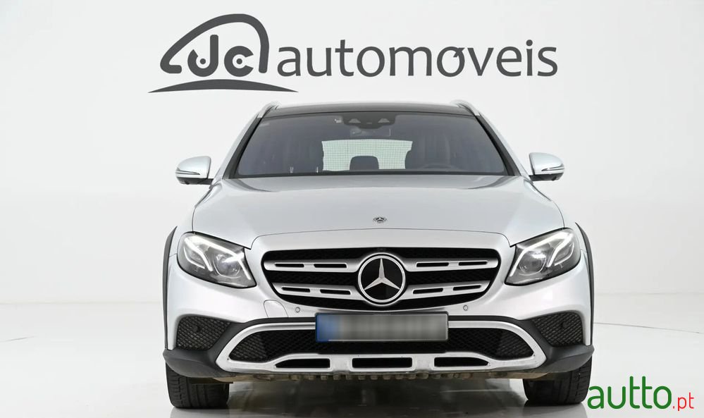 2020' Mercedes-Benz Classe E photo #5