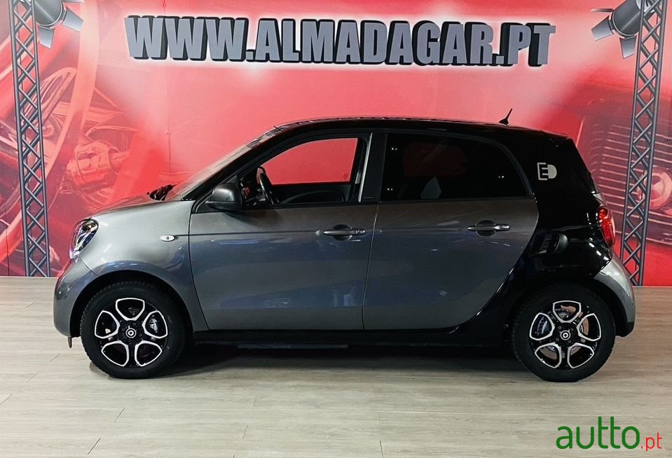 2018' Smart Forfour photo #2