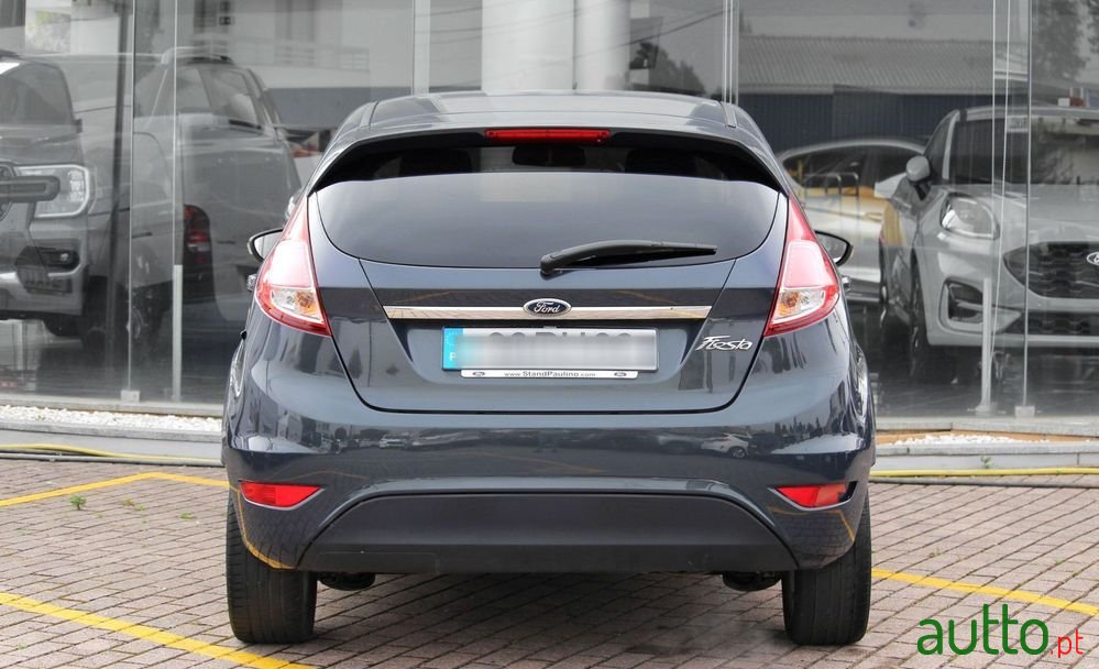 2015' Ford Fiesta photo #5