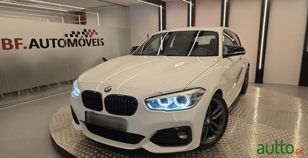 2016' BMW Série 1 D Pack M photo #1