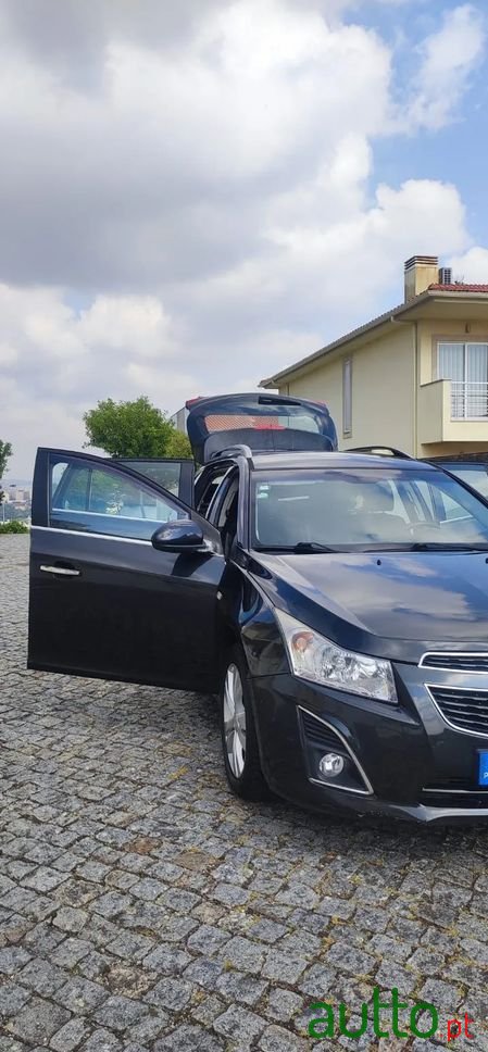 2012' Chevrolet Cruze Sw photo #2