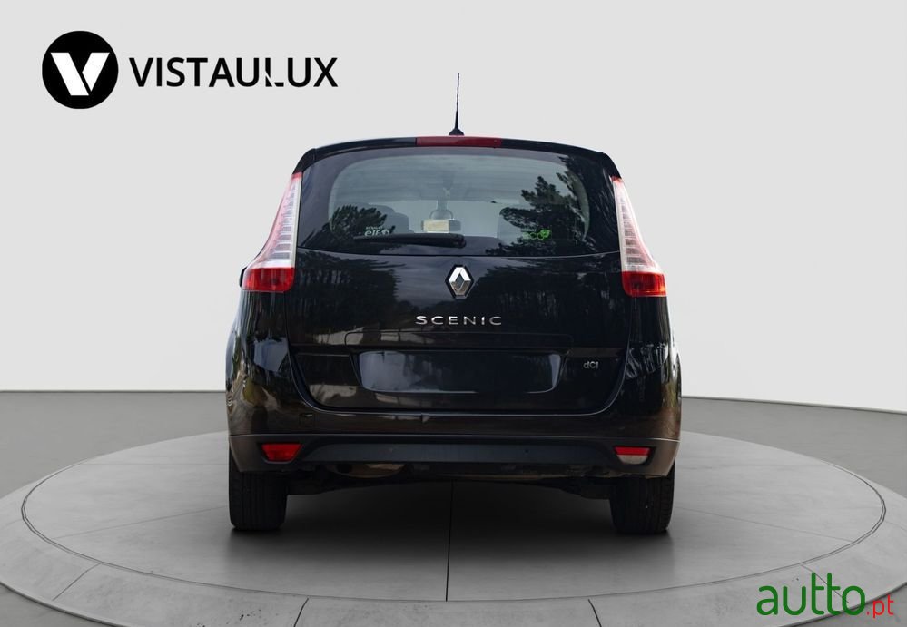 2013' Renault Grand Scenic photo #5