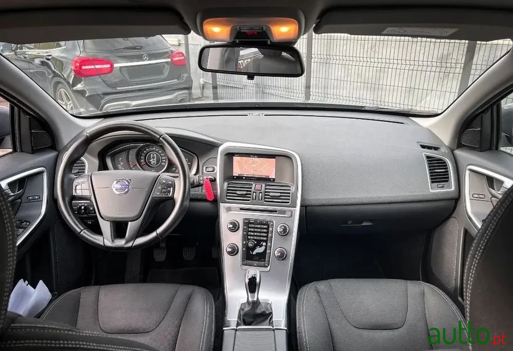 2017' Volvo Xc 60 photo #3