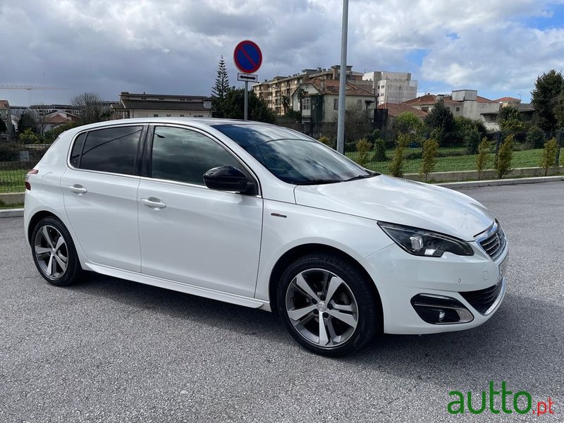 2017' Peugeot 308 photo #2