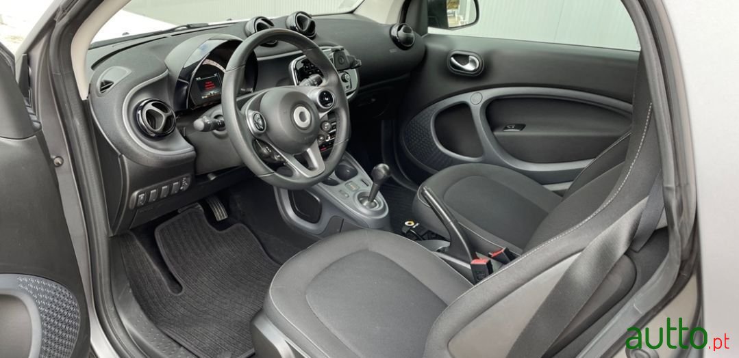 2017' Smart Fortwo photo #3