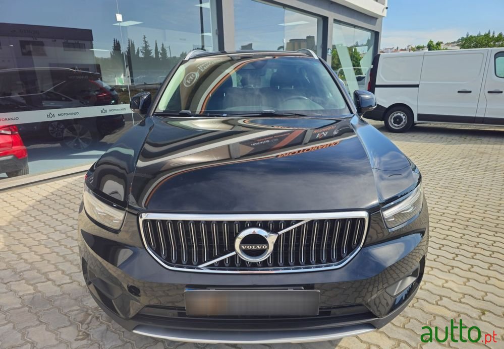 2021' Volvo Xc 40 photo #2