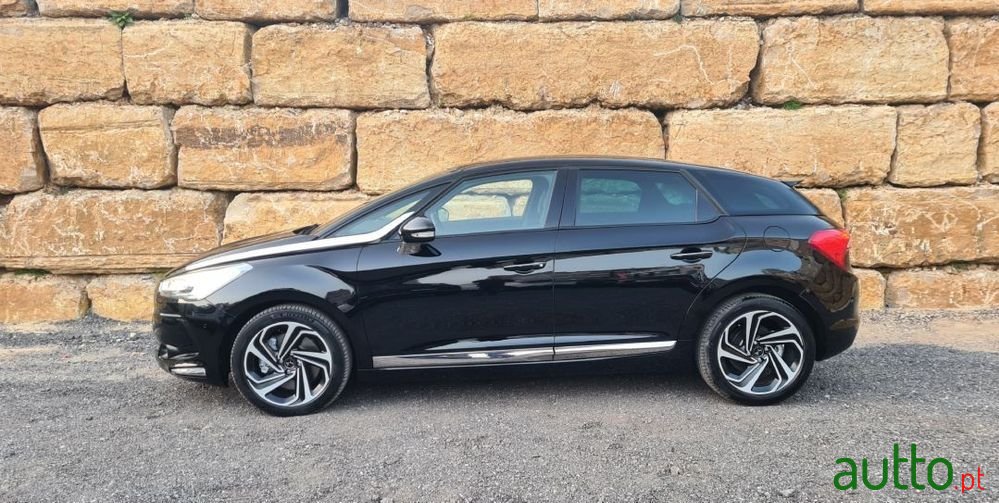 2016' DS Automobiles Ds5 photo #3