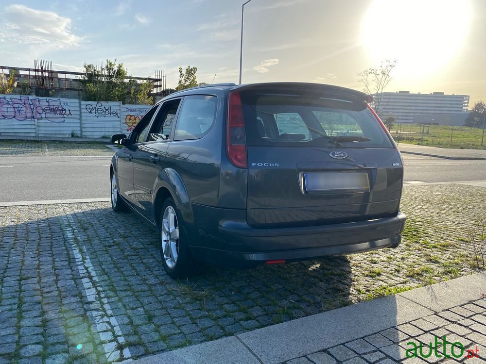 2007' Ford Focus Sw photo #5