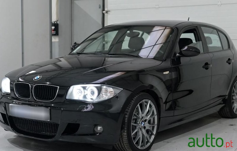 2008' BMW 118 D photo #1