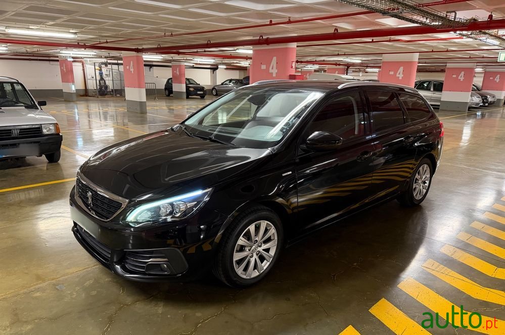2019' Peugeot 308 Sw photo #1