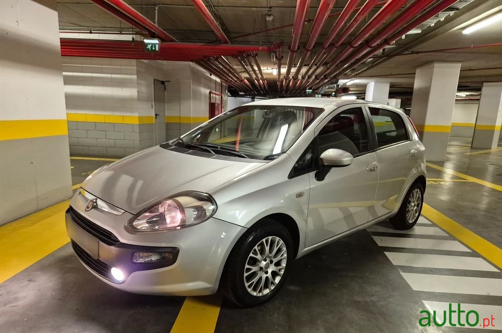 2010' Fiat Punto Evo 1.2 Dynamic photo #1