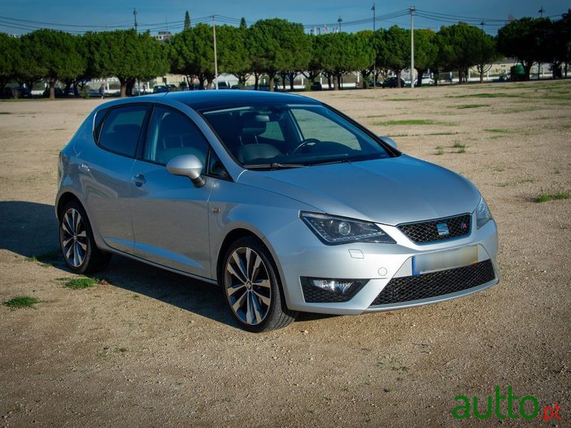 2016' SEAT Ibiza Sc 1.0 Ecotsi Fr photo #1