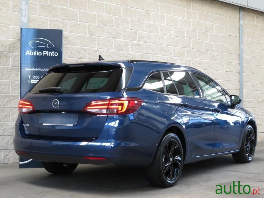 2020' Opel Astra Sports Tourer photo #4
