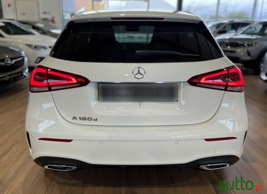 2023' Mercedes-Benz A 180 photo #5